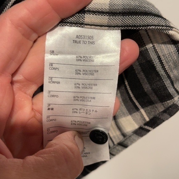 Volcom button down - Picture 3 of 4